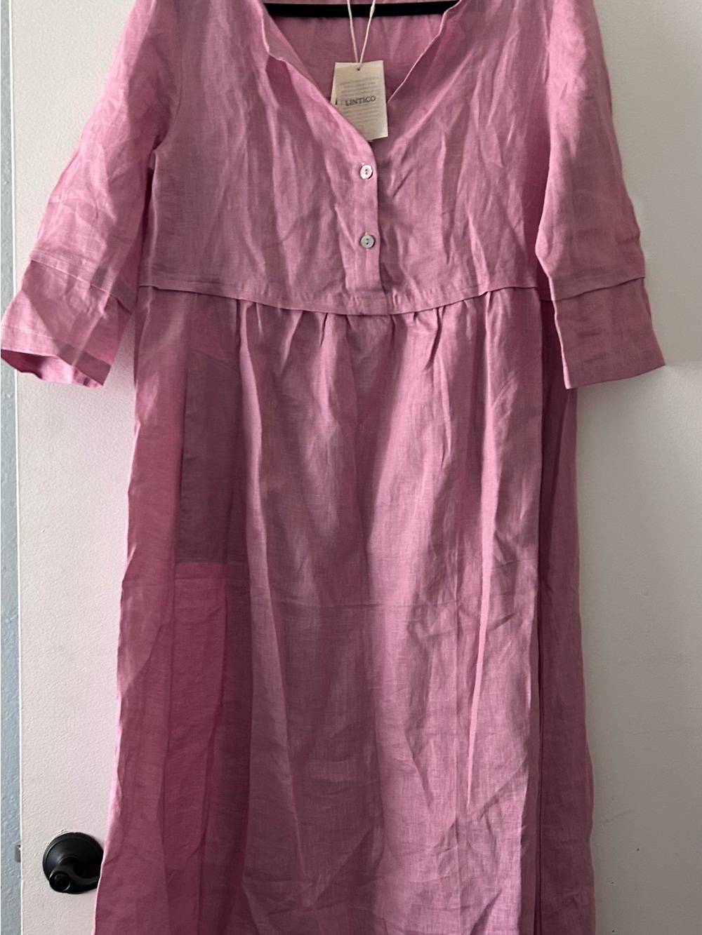 LINTICO Pink V-Neck LINEN Dress with Buttons - Picture 2 of 6